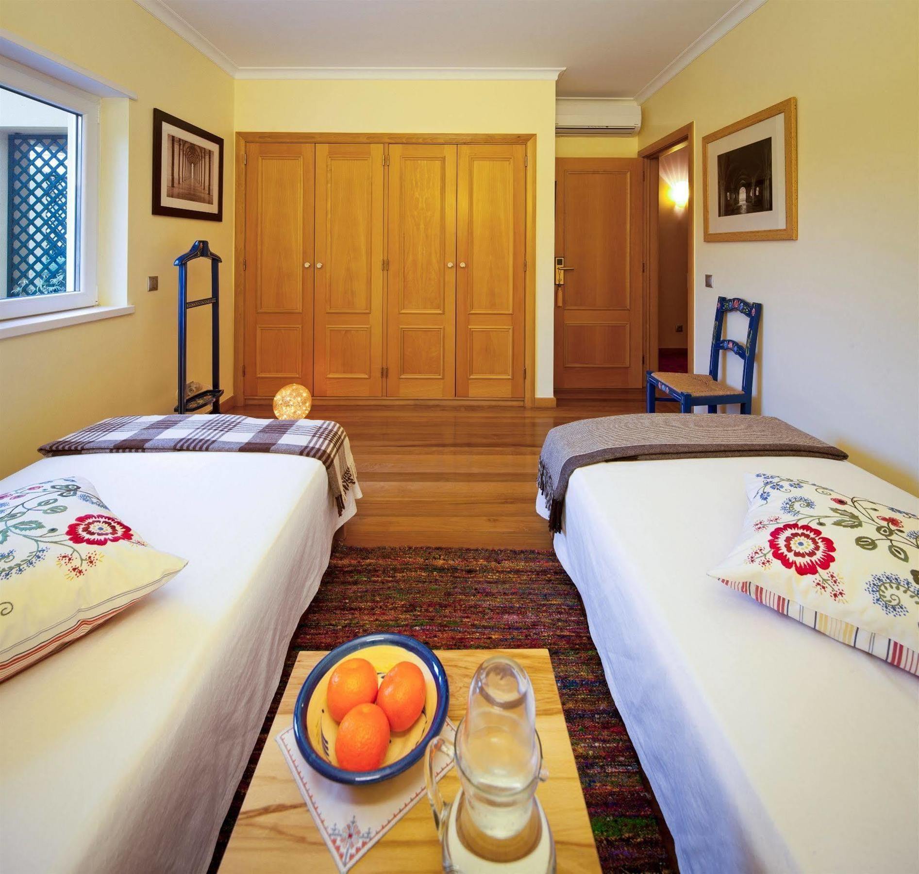 Dolce Vita Guesthouse Ещорил Екстериор снимка